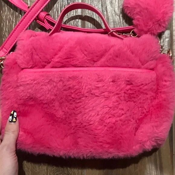 Juicy Couture Vibrant Pink Faux Fur Crossbody Bag - Picture 6 of 6